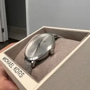 Michael Kors | Accessories | Nwt Michael Kors Charley Silver  display picture 1